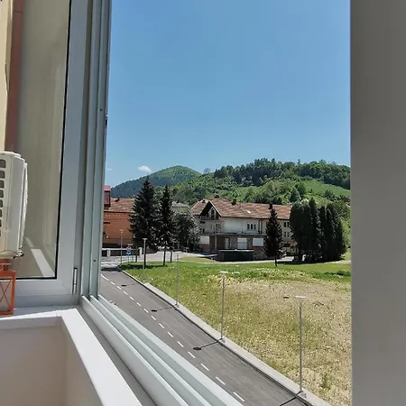 Capra Apartman Appartement *