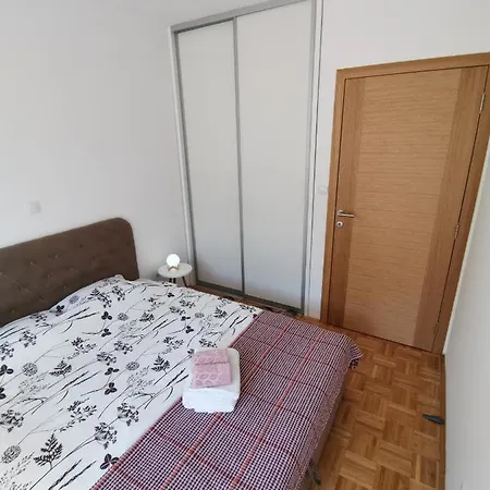Capra Apartman
